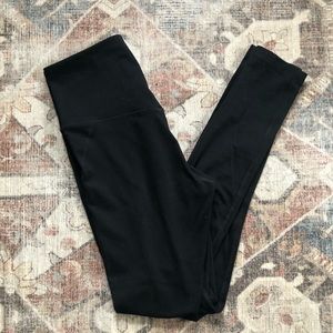 Girlfriend Collective Black Leggings!